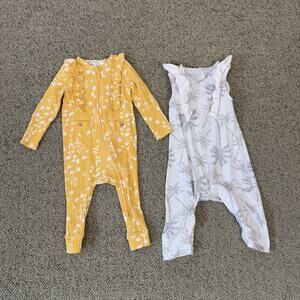 Jessica Simpson Pair Of Girls Onesie Outfits US Girl's 12M New